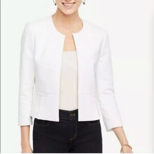 Ann Taylor White Open Jacket Collarless
Tweed NWT